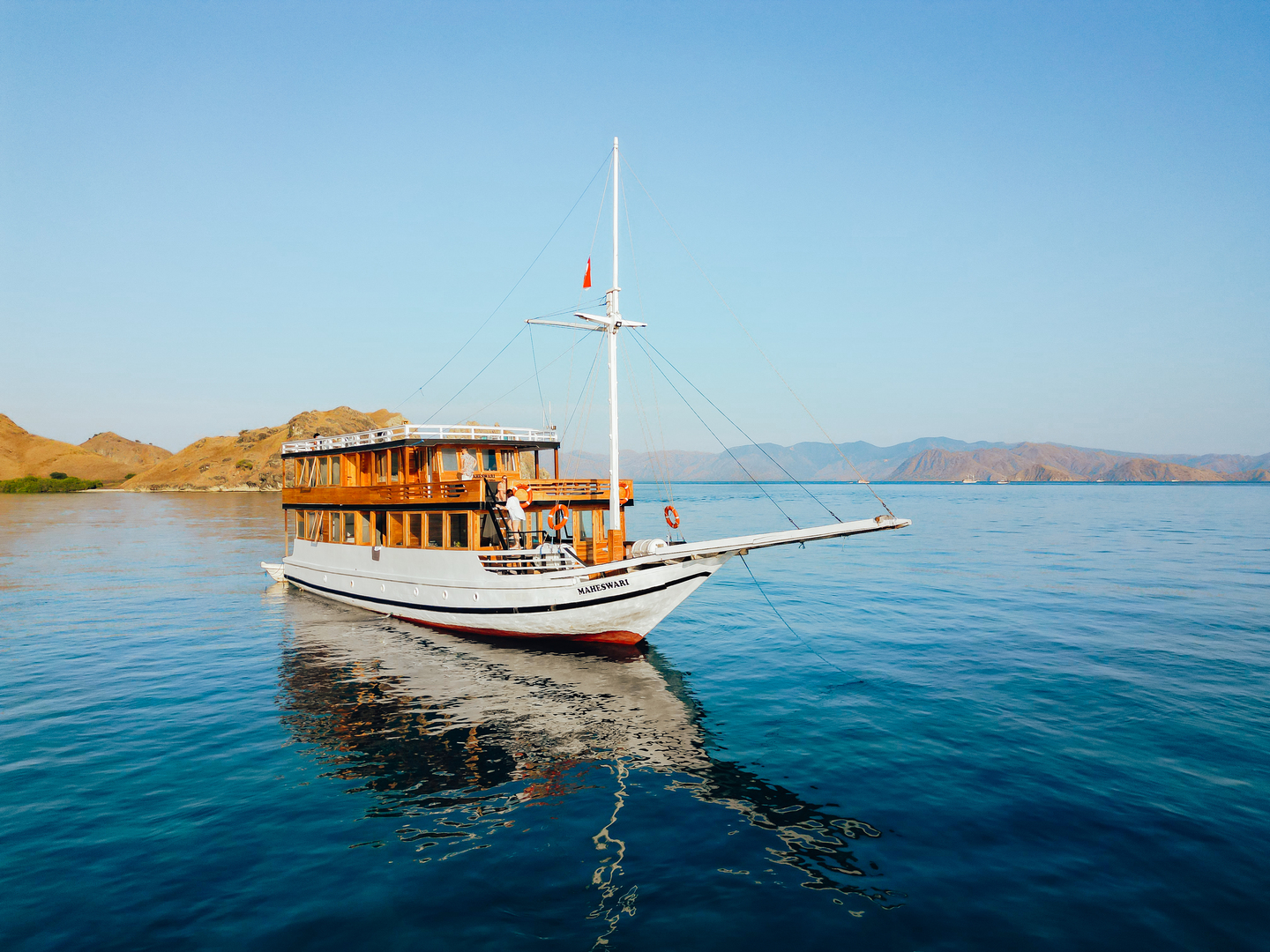 Open Trip Labuan Bajo 3D2N by Nox Deluxe Phinisi - Komodo Sharing Tours